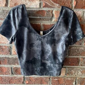 Lululemon Align T-Shirt in the Diamond Dye 
Grey Graphite Grey- size 8